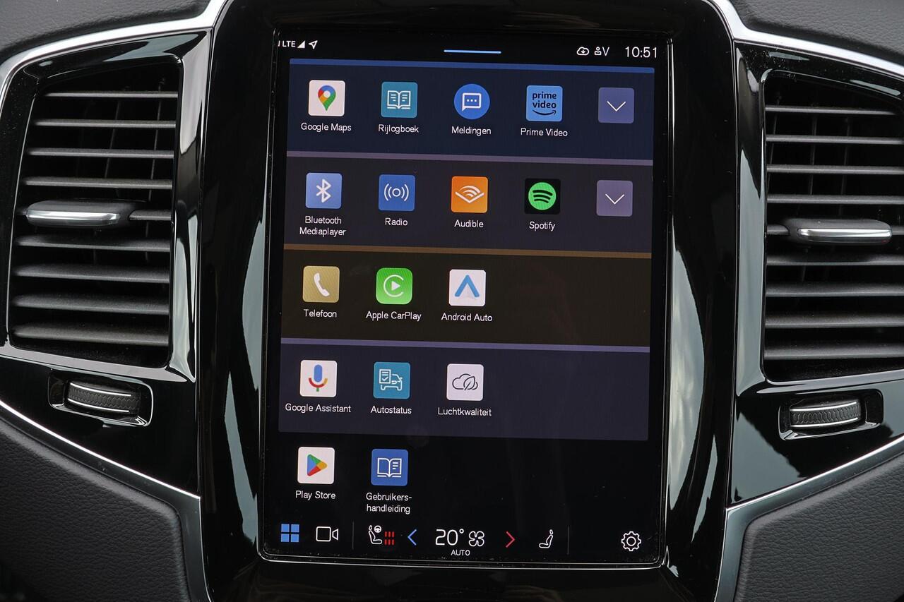 Volvo XC90 T8 Recharge AWD Ultra Bright - Panorama/schuifdak - IntelliSafe Assist & Surround - Harman/Kardon audio - Adaptieve LED koplampen - Parkeercamera achter - Verwarmde voorstoelen, stuur & achterbank - Parkeersensoren voor & achter - Elektr. bedienb. voorsto