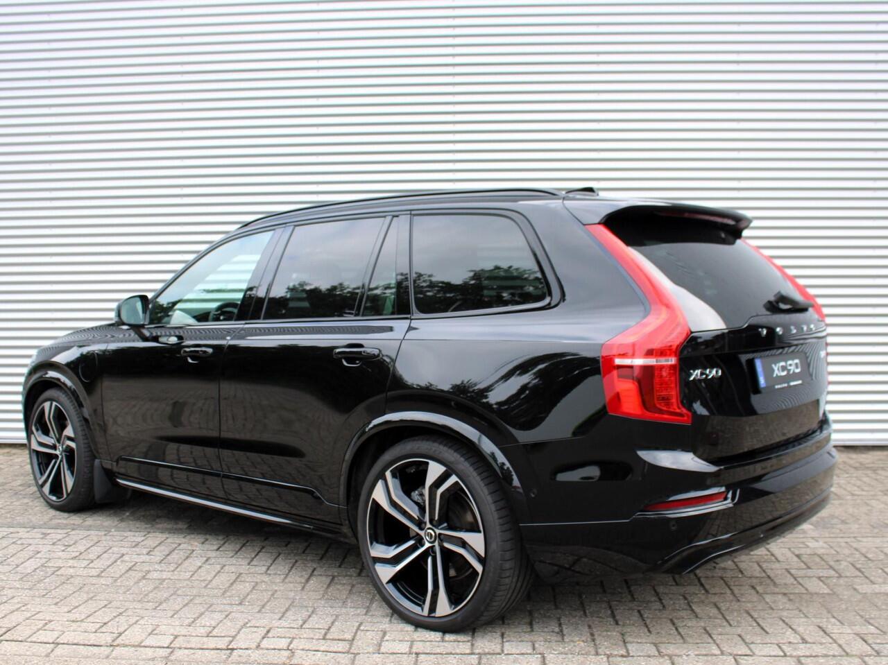 Volvo XC90 2.0 T8 Recharge AWD Ultra Dark Automaat / Trekhaak / Luchtvering / Bowers & Wilkins / Head-Up Display / 360 Camera / Panoramadak / 22" velgen