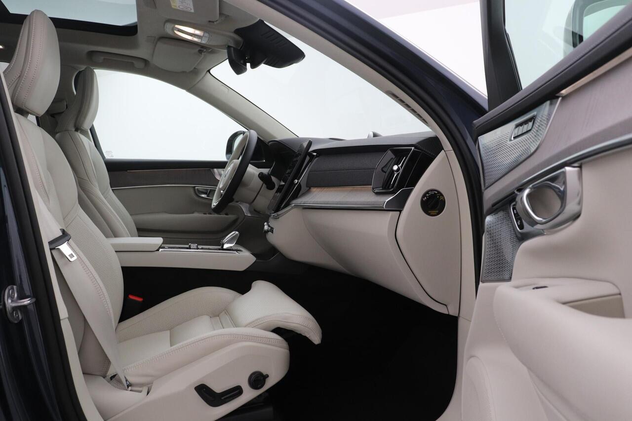 Volvo XC90 T8 Plug-in hybrid Ultra Dark | Cardamom | FACELIFT | Bowers&Wilkins | Massage+Ventilatie | Trekhaak | 22 Inch | Panoramadak | Head-Up |