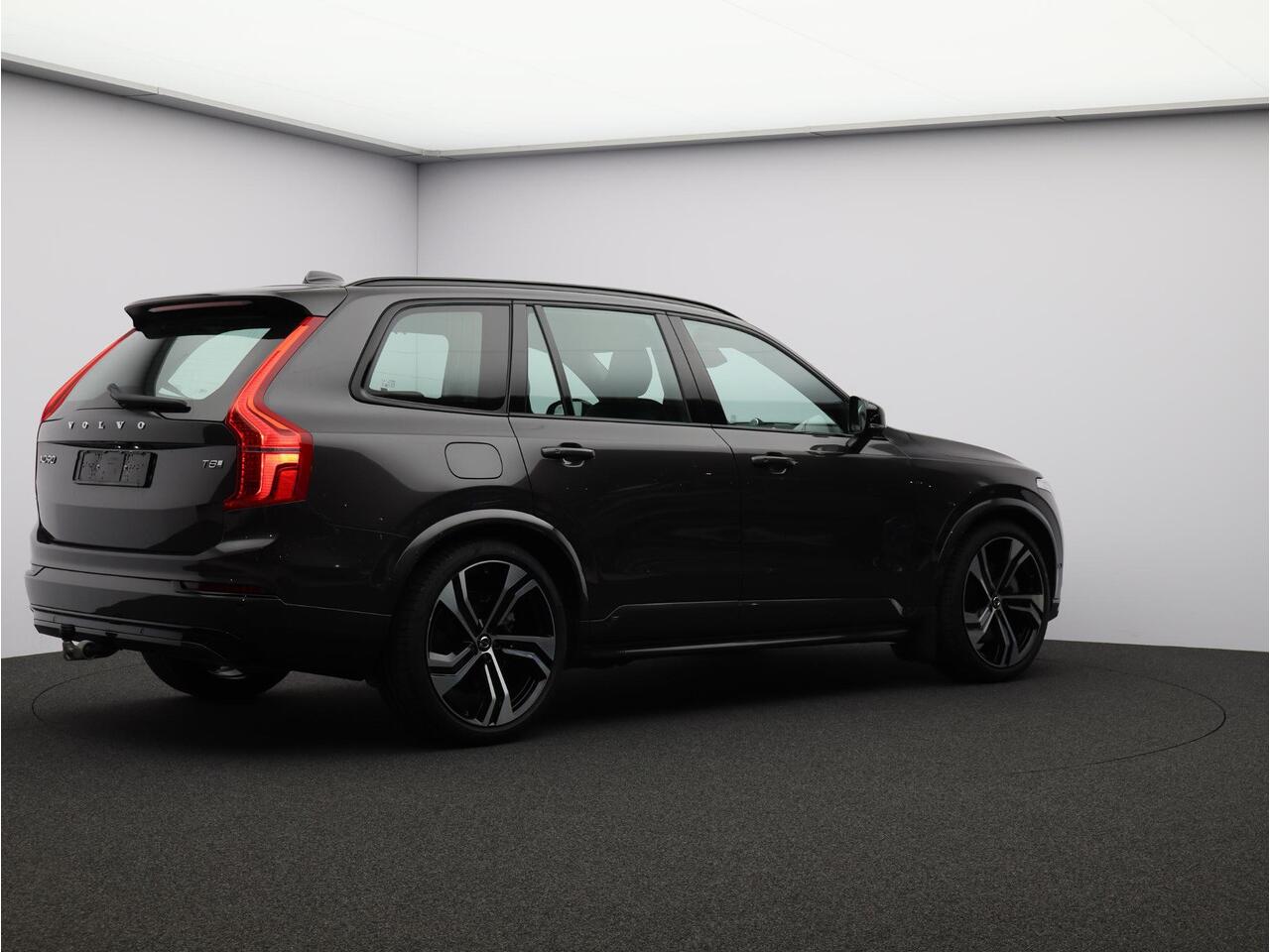 Volvo XC90 T8 AWD Recharge Ultimate Dark / Trekhaak / Luchtvering / B&W audio / 22" / Head up display / 360 Camera / Panoramadak /