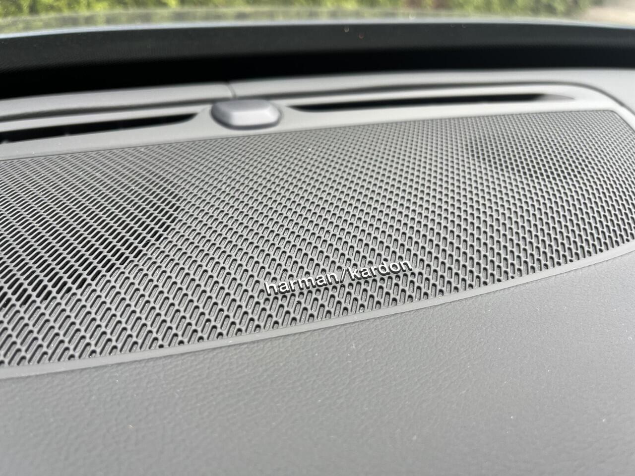 Volvo XC90 T8 Recharge AWD Plus Dark | Comfort Stoelen | Harman/Kardon | All Season Banden |