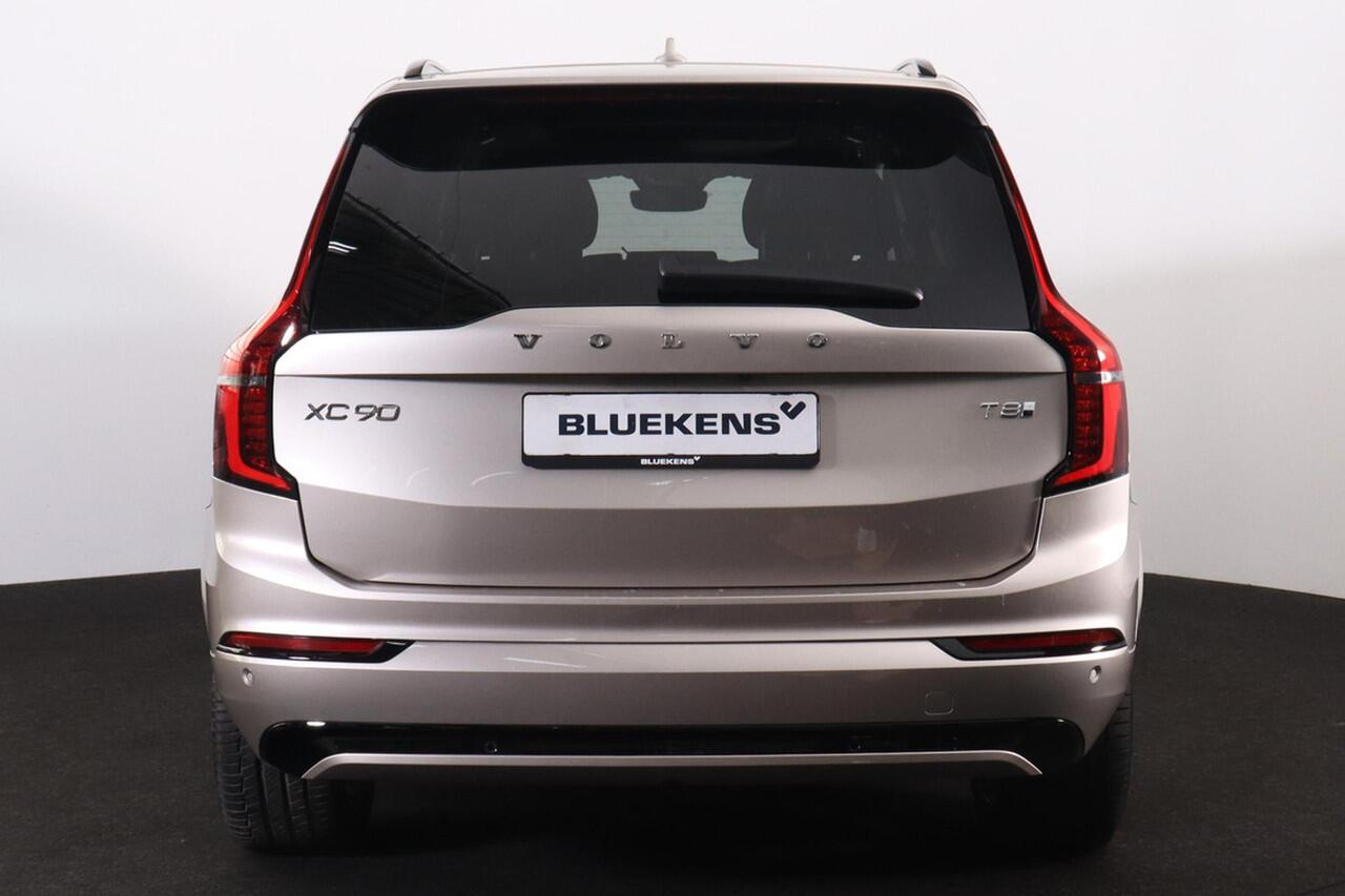 Volvo XC90 T8 Recharge AWD Plus Dark - Panorama/schuifdak - IntelliSafe Assist & Surround - 360º Camera - Harman/Kardon audio - Verwarmde voorstoelen, stuur & achterbank - Parkeersensoren voor & achter - Elektr. bedienb. voorstoelen met geheugen - Draadloze tel. lad