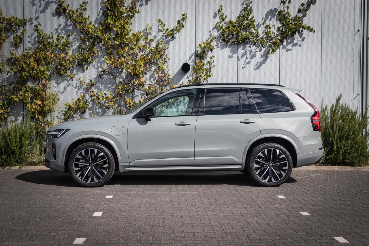 Volvo XC90 T8 Plug-in hybrid AWD Ultra Dark | Bowers & Wilkins Premium Audio | Luchtvering | 360 Camera | Head-Up | Massage + ventilatie | Extra Getint Glas | Trekhaak inklapbaar |