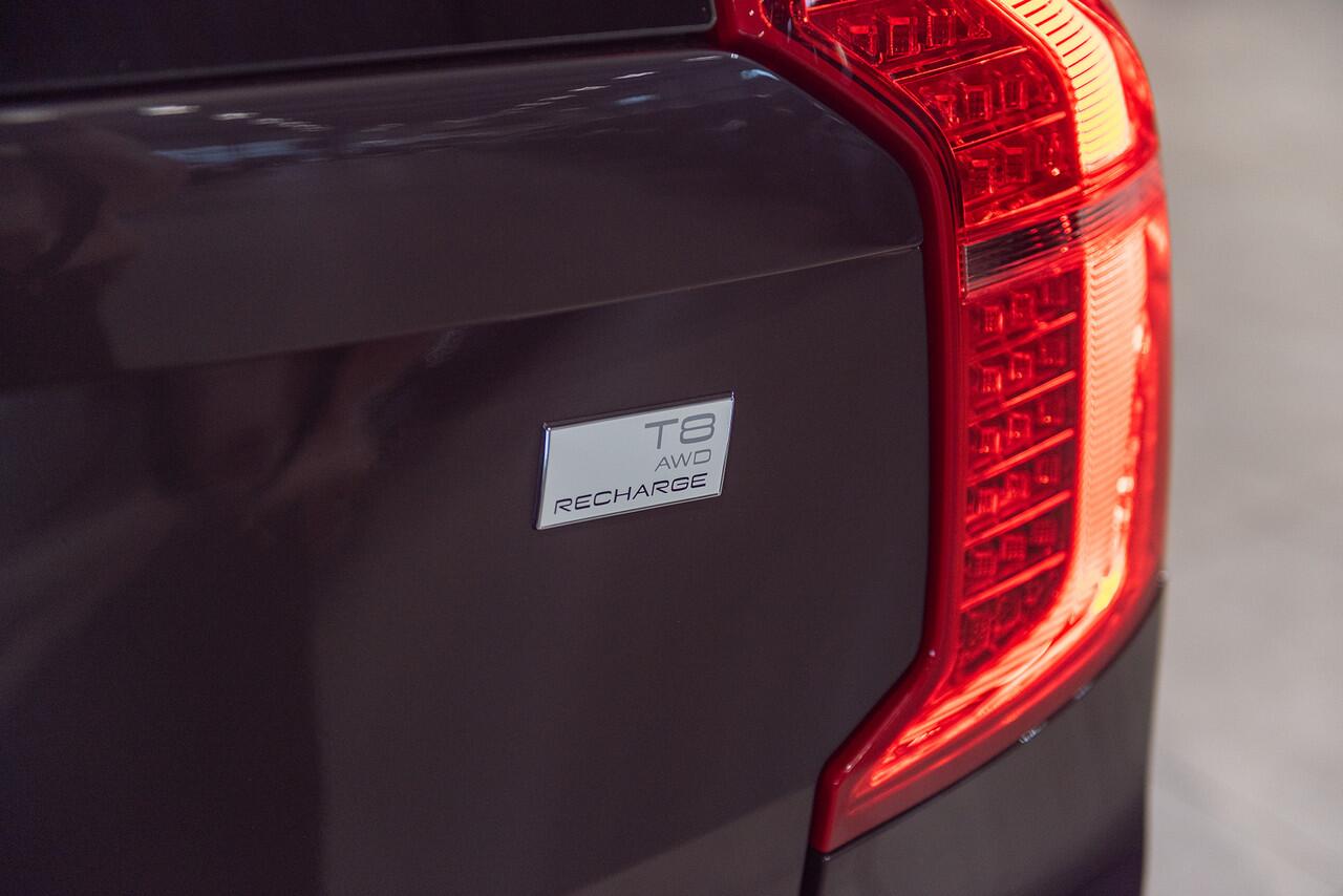 Volvo XC90 T8 Aut. LongRange Core Bright Leder ACC Parkeercamera 455pk