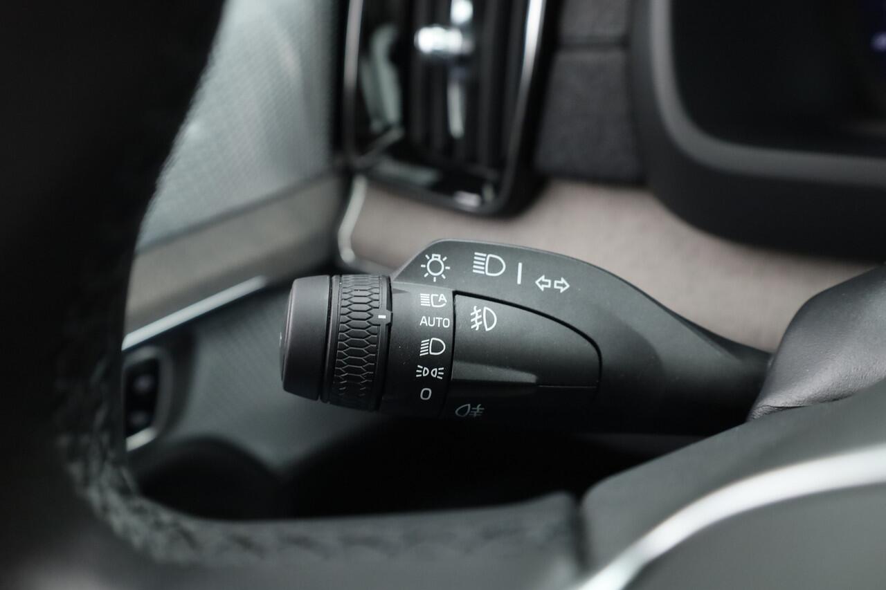 Volvo XC90 T8 Recharge Plus Bright | Bowers & Wilkins | Stoelventilatie | HUD | Luchtvering | 360cam | Adapt. Cruise