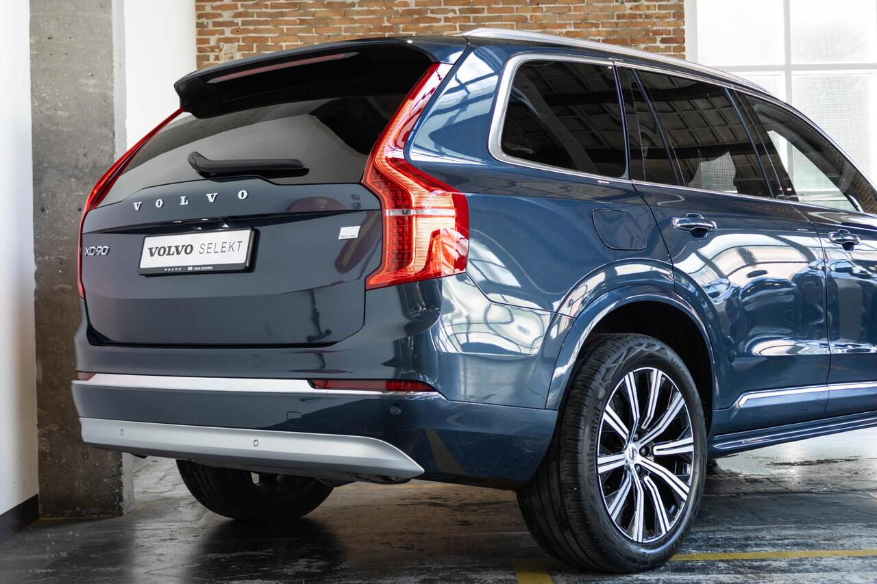 Volvo XC90 T8 Recharge AWD Inscription | Panoramadak met schuif-/kantelfunctie| Semi elektrische trekhaak | Verwarmbare voorstoelen | Verwarmbaar stuurwiel | Premium audio by Harman Kardon | Rondom zichtcamera | Standkachel | Adaptieve cruise control | 20 inch Lich