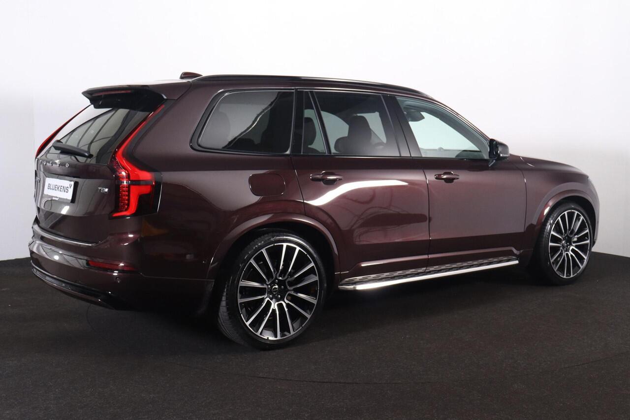 Volvo XC90 T8 Recharge AWD Ultra Dark - Luchtvering - Panorama/schuifdak - IntelliSafe Assist & Surround - 360º Camera - Bowers & Wilkins audio - Verwarmde voorstoelen, stuur & achterbank - Parkeersensoren voor & achter - Elektr. bedienb. voorstoelen met geheugen - 