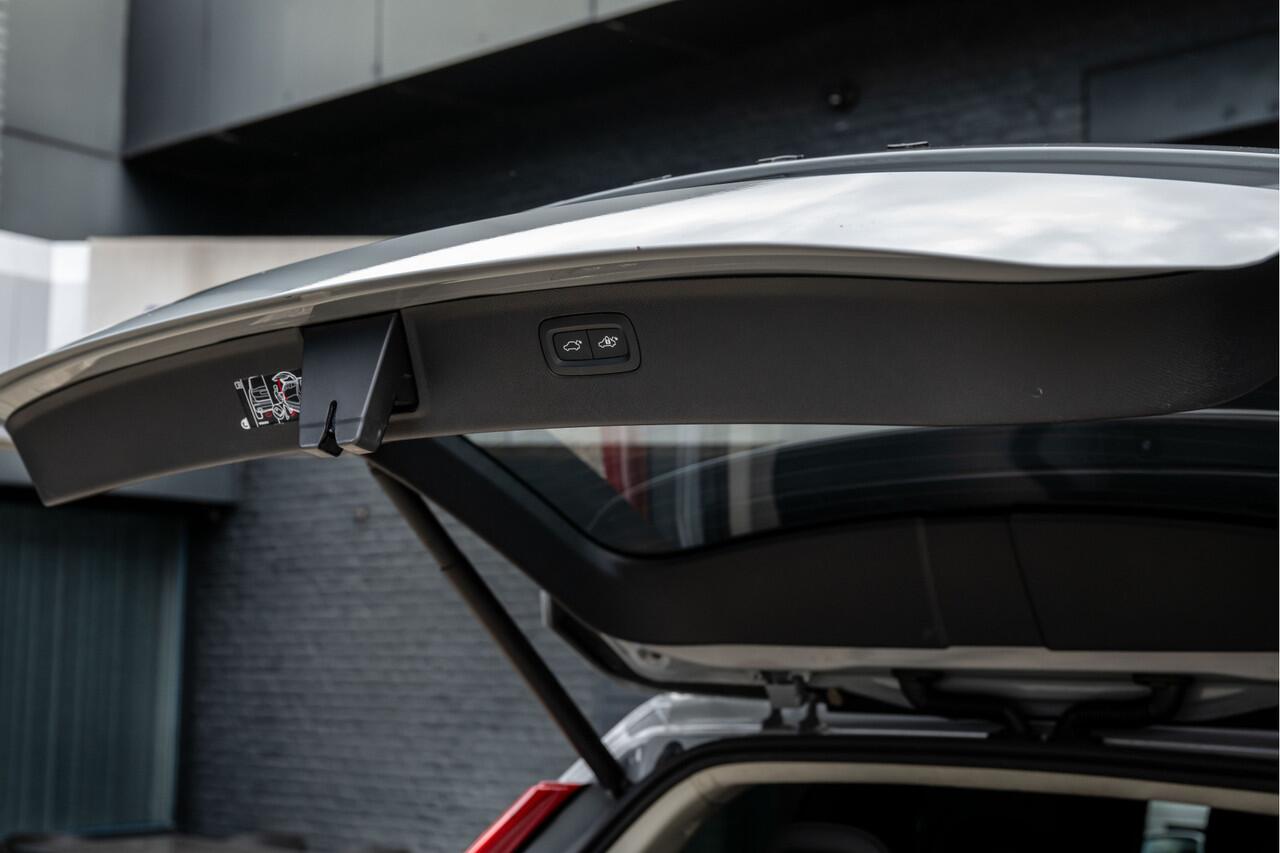 Volvo XC90 2.0 T8 Recharge AWD Ultimate Bright Pano, 7 zitter,Massage, Head-up, Bowers&Wilkins, 360 Seround, 21 Inch, Acc, Led Adaptieve,