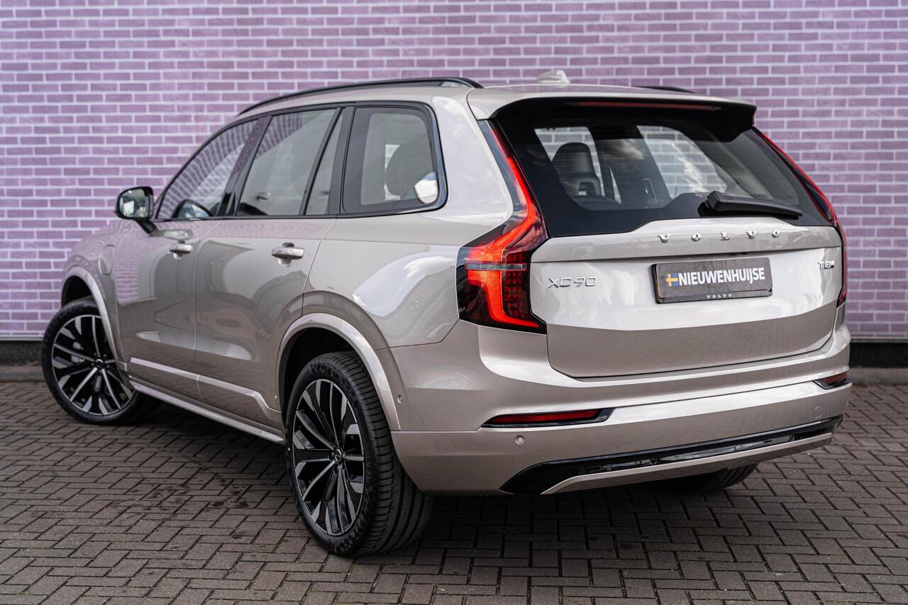 Volvo XC90 2.0 T8 Plug-in hybrid AWD Ultra Dark | Luchtvering | Massagestoelen | Stoelventilatie | Trekhaak | Bowers & Wilkins audio | Schuif-/Kanteldak |Stoelverwarming | 360 Camera | Head-up Display | Lederen Bekleding | 7-Zits | Google | Longe Range |