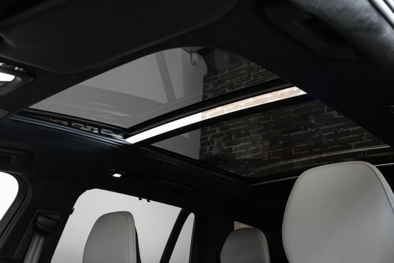 Volvo XC90 2.0 T8 Plug-in hybrid AWD Ultra Bright | Direct Beschikbaar | 360º Parkeercamera | Harman Kardon Premium Audio | Head-Up Display |