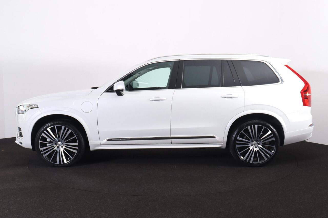 Volvo XC90 T8 Recharge AWD Ultimate Bright - Panorama/schuifdak - IntelliSafe Assist & Surround - Parkeercamera achter - Verwarmde voorstoelen, stuur & achterbank - Parkeersensoren voor & achter - Elektr. bedienb. voorstoelen met geheugen - Draadloze tel. lader - 20