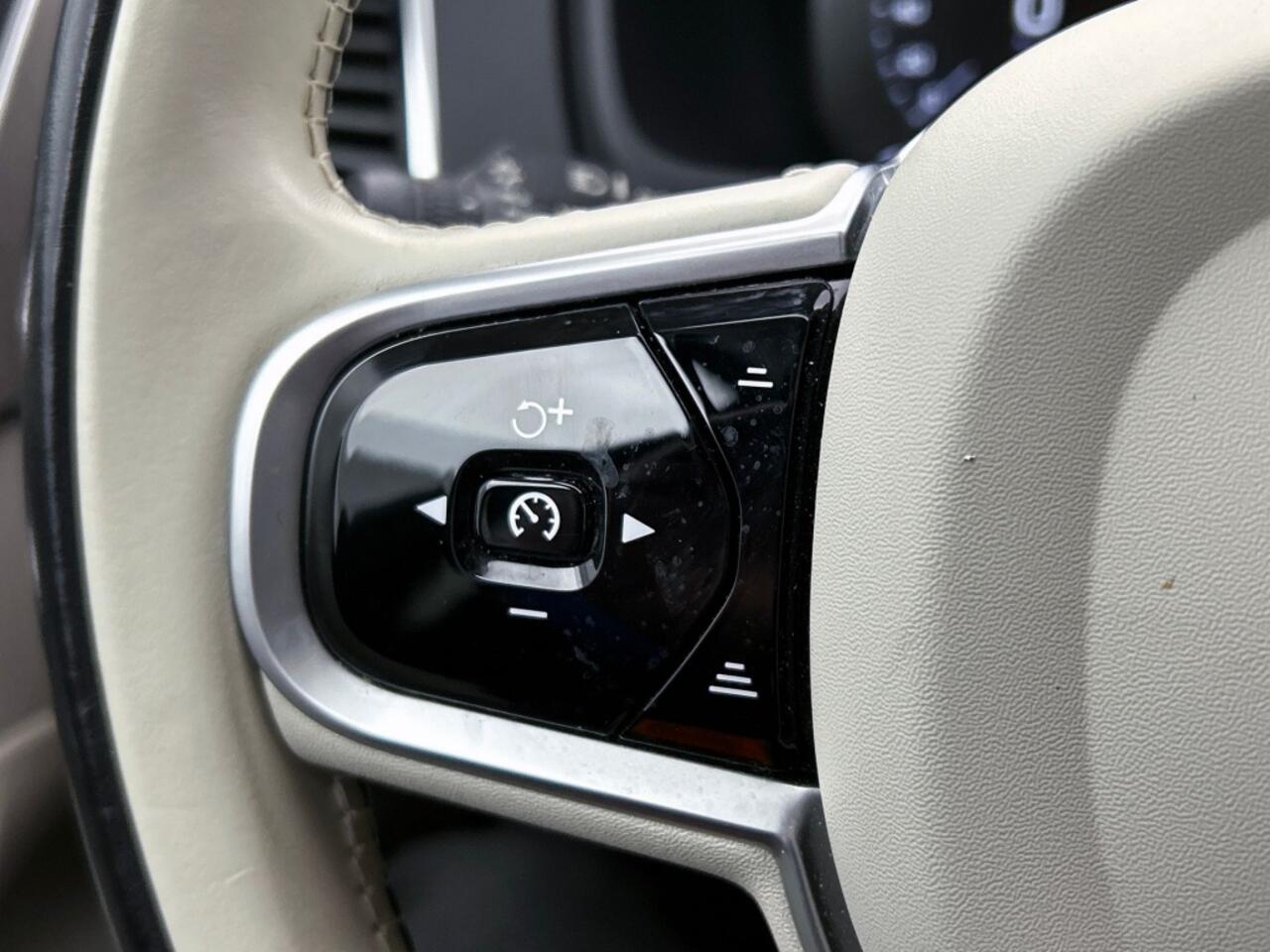 Volvo XC90 2.0 T8 AWD Inscription Intro Edition