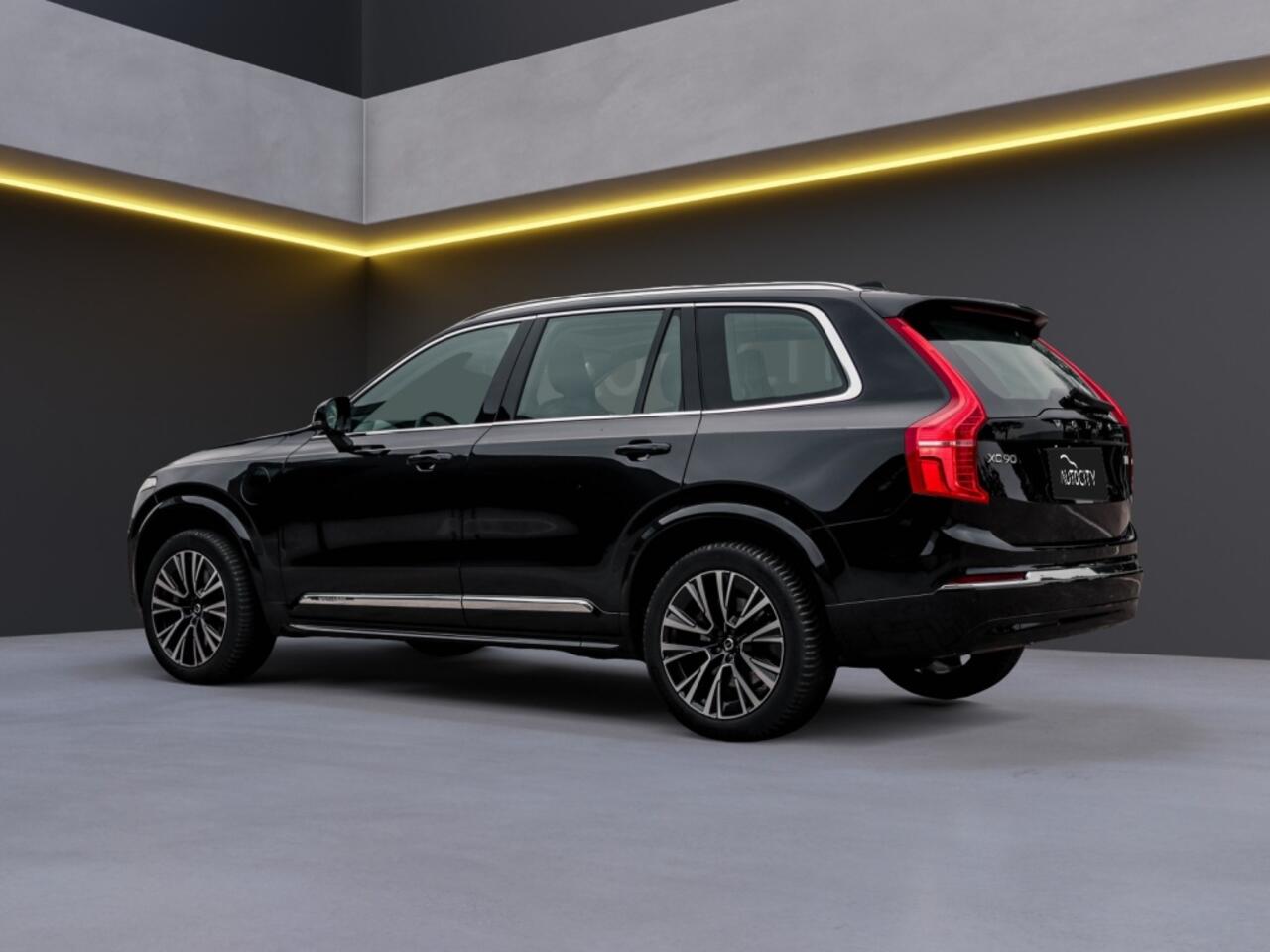 Volvo XC90 Ultimate Bright Recharge Plug-In Hybrid AWD Long Range l Pano l