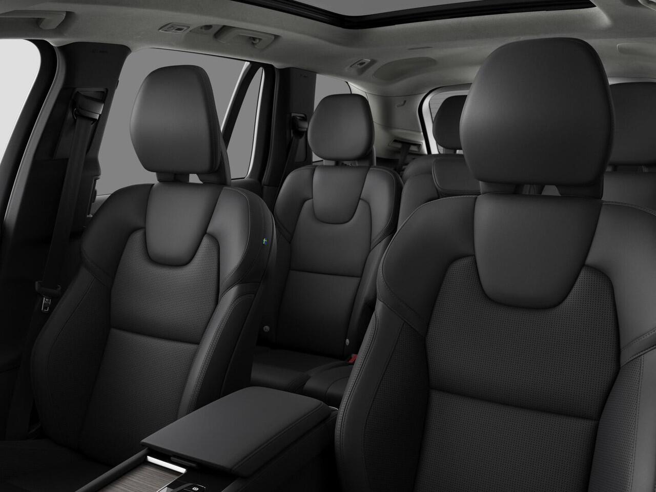 Volvo XC90 2.0 T8 Plug-in hybrid AWD Ultra Dark Automaat / Panoramadak / Luchtvering / 22" velgen / Privacy Glass / Massage stoelen / MY2026