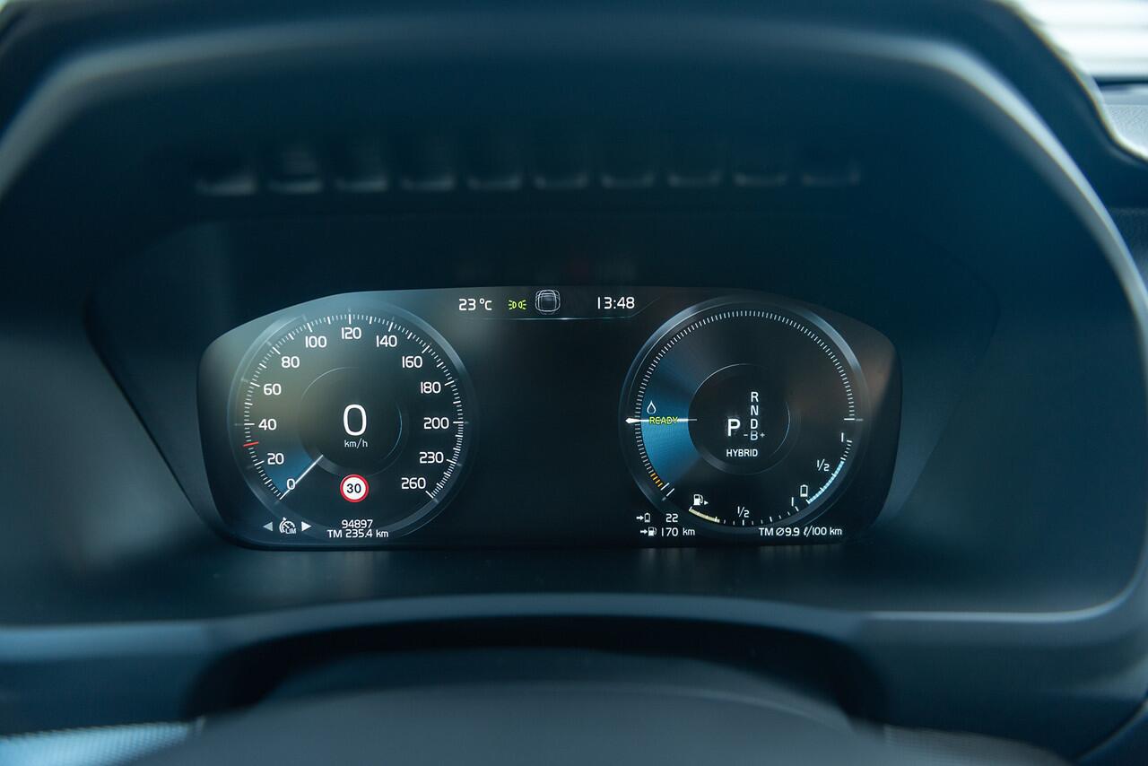 Volvo XC90 T8 Aut. R-Design ACC Trekhaak Parkeercamera 390pk