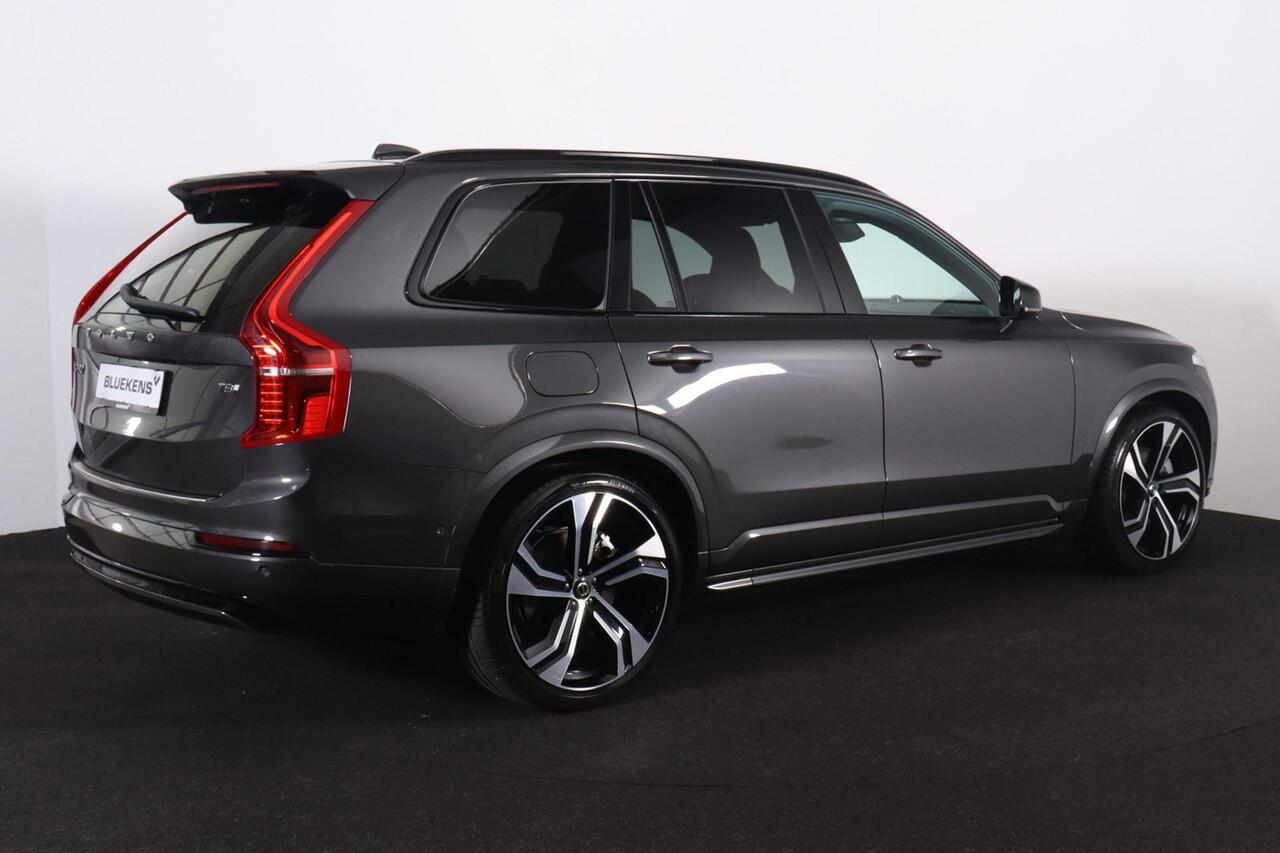Volvo XC90 T8 Recharge AWD Ultra Dark - Luchtvering - Panorama/schuifdak - IntelliSafe Assist & Surround - Bowers & Wilkins audio - 360º Camera - Adaptieve LED koplampen - Verwarmde voorstoelen, stuur & achterbank - Parkeersensoren voor & achter - Elektr. bedienb. v