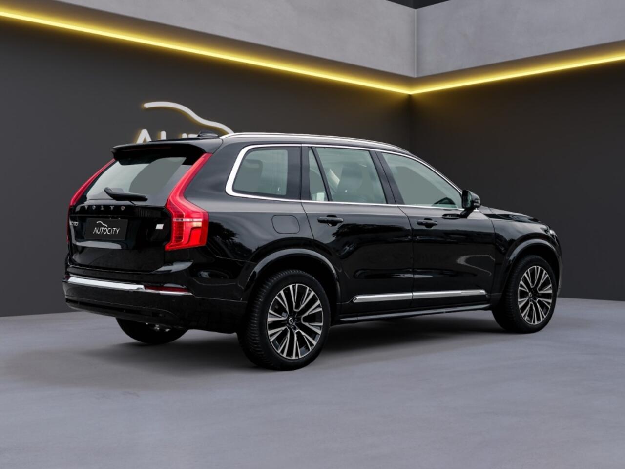 Volvo XC90 Ultimate Bright Recharge Plug-In Hybrid AWD Long Range l Pano l
