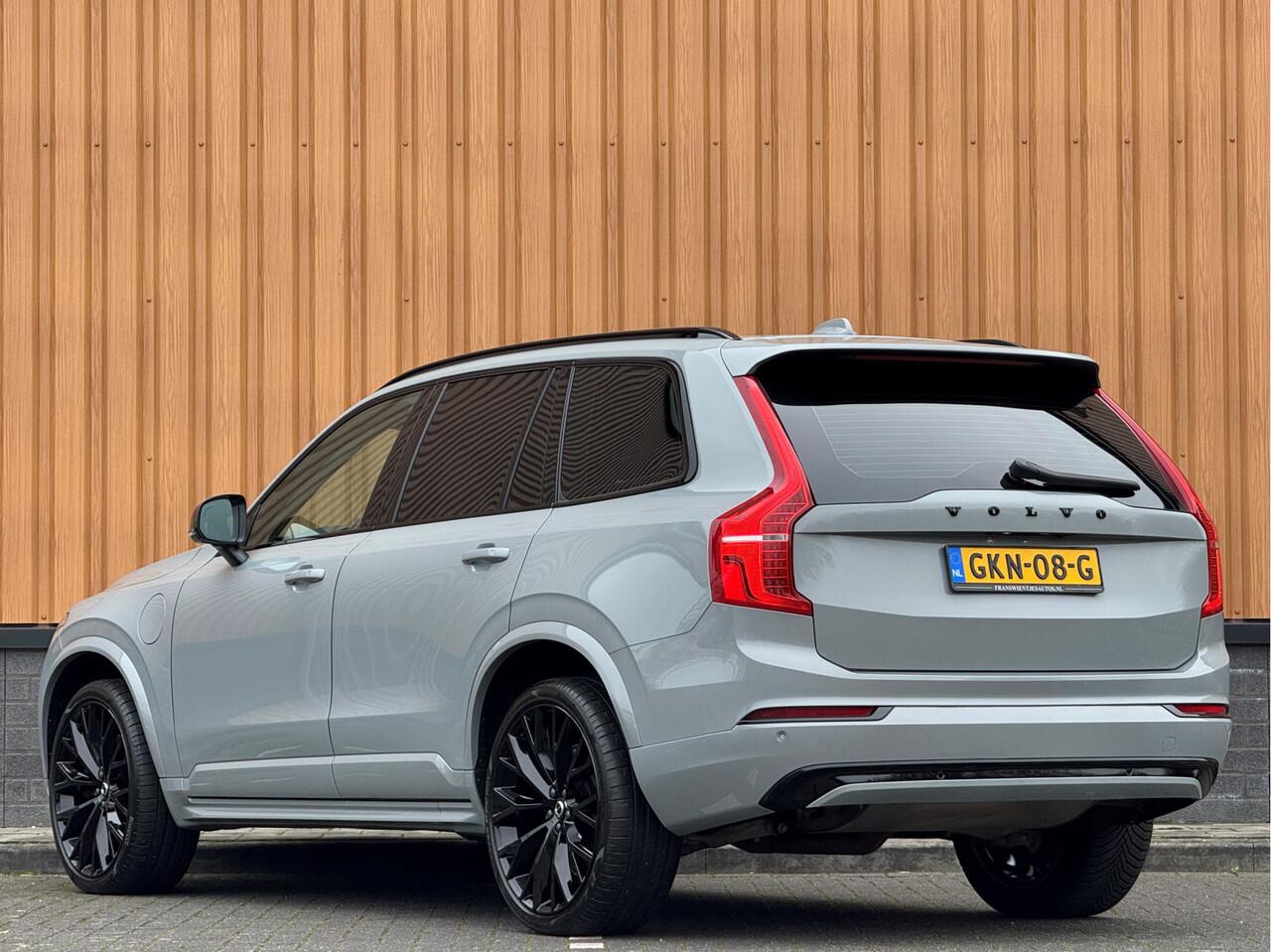 Volvo XC90 2.0 T8 Recharge AWD Plus Dark | 7 Persoons | Harman & Kardon | Apple Carplay | Android Auto | Leder | Stuurwielverwarming | Adaptieve Cruise Control | Lane Assist | DAB | Led |