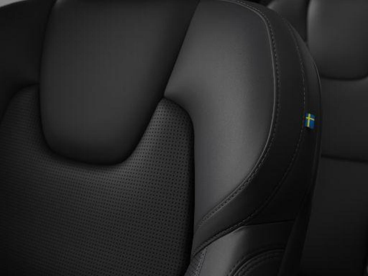 Volvo XC90 T8 Plug-in hybrid AWD Ultra Black Edition | Nu te bestellen! | Geperforeerd Nappaleder | Harman/Kardon Audio | Massagestoelen |