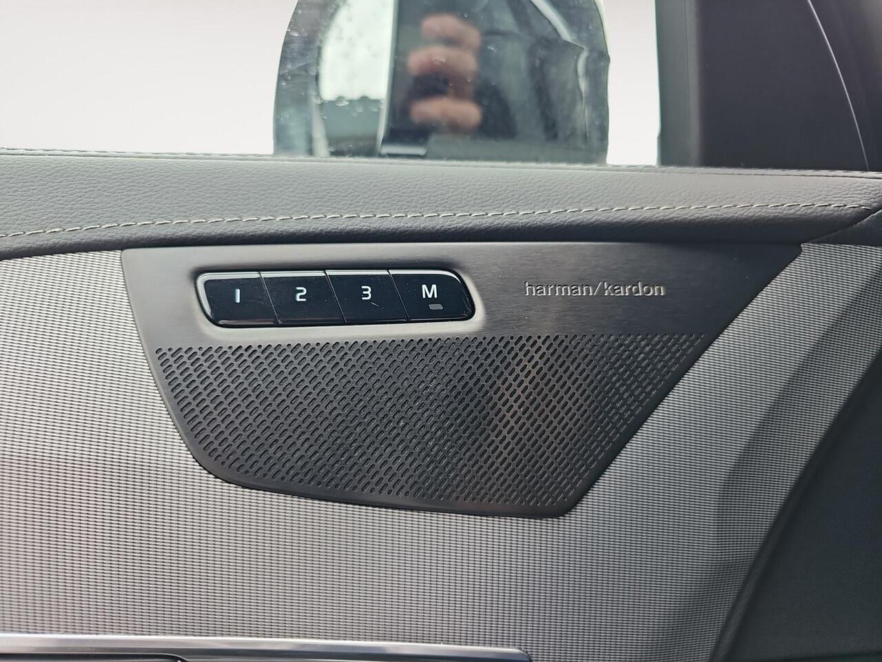 Volvo XC90 2.0 T8 Recharge AWD Ultra Bright | Head-up Display | Extra getint glas | Panoramadak | 360 graden camera |