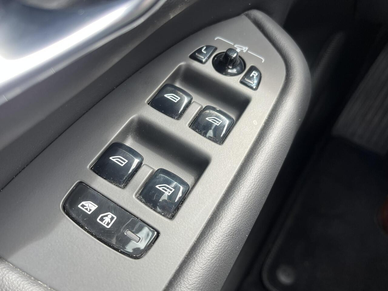 Volvo XC90 T8 Recharge AWD Plus Dark | Comfort Stoelen | Harman/Kardon | All Season Banden |