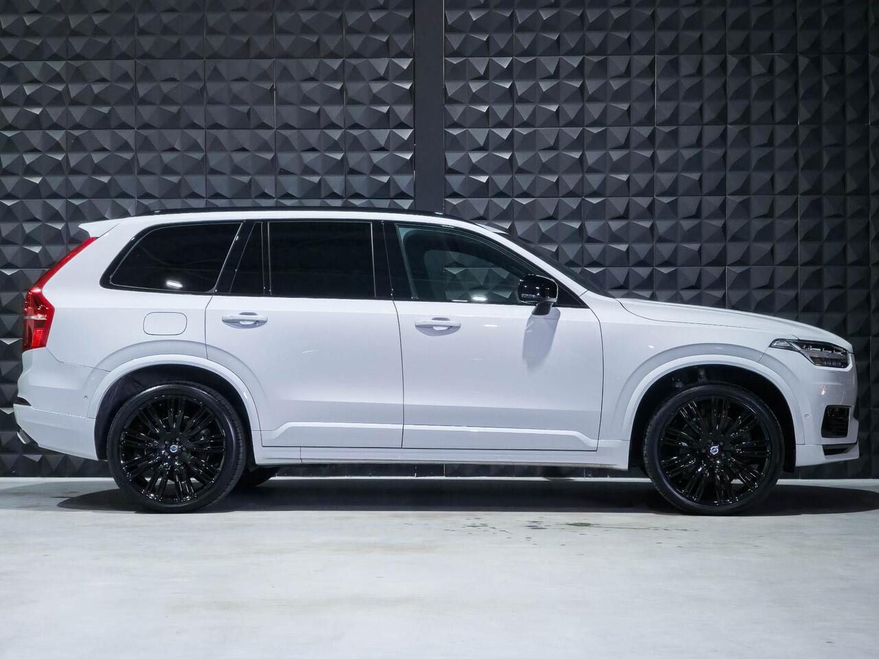 Volvo XC90 2.0 T8 LONG RANGE R-Design | PANO | 22" | H&K | Trekh. | Topv. | Massage | | BLIS | 1e eig. | dealer oh.