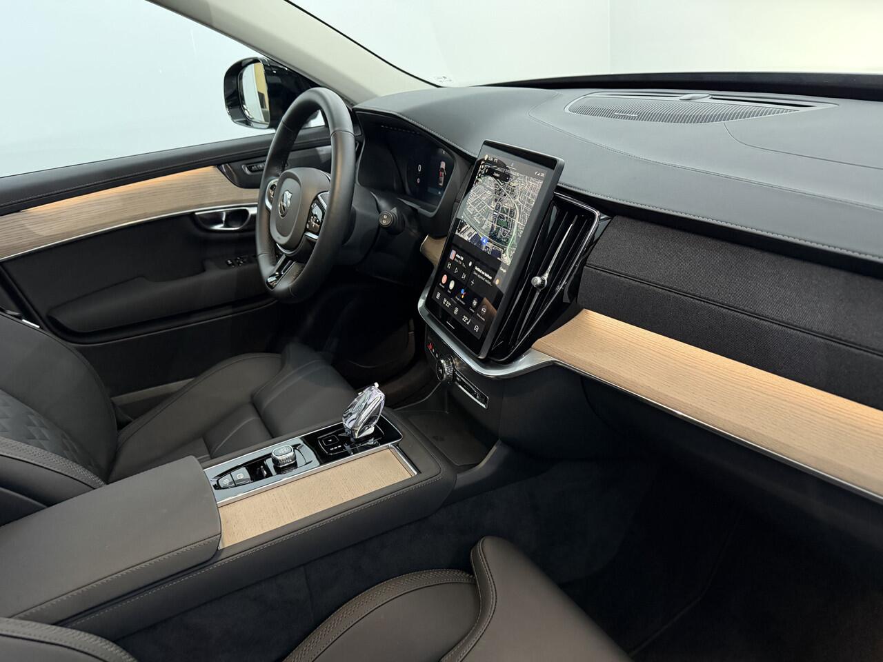 Volvo XC90 2.0 T8 Plug-in hybrid AWD Plus Bright 7P Pano, 360 Camera, Harman/Kardon, Luchtvering, Memory stoelen, Leder, Elektrische achterklep, 2 jaar garantie