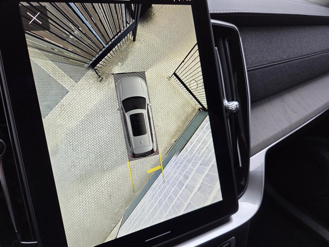 Volvo XC90 T8 Plug-in hybrid AWD Ultra Bright | Nappa leder met massage | Actieve luchtvering | Bowers & Wilkins | 22" 7-Dubbel Spaaks | Extra getint glas