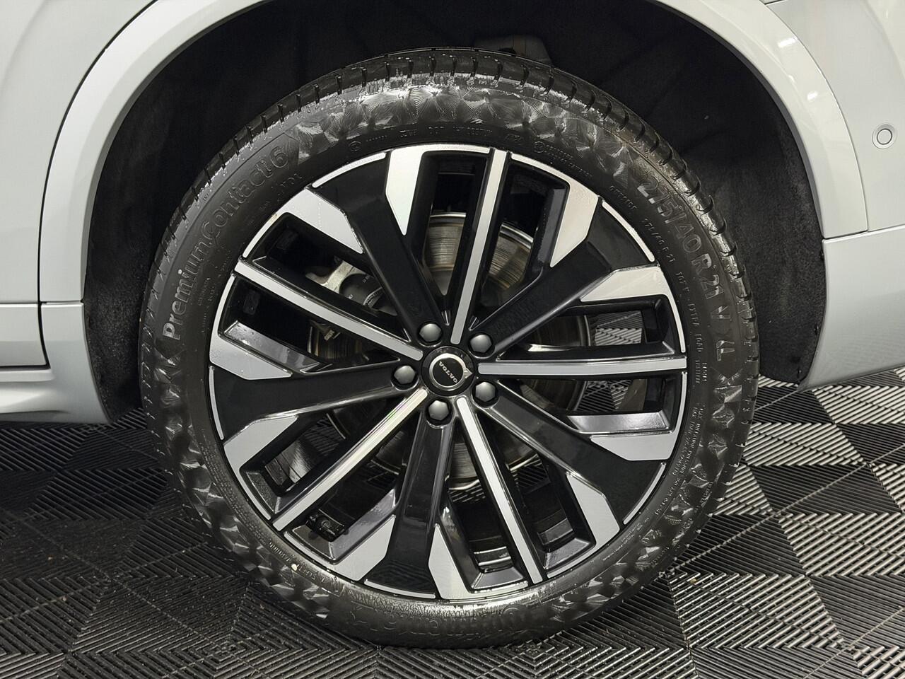 Volvo XC90 2.0 T8 Plug-in hybrid AWD Plus Bright 7P Pano, 360 Camera, Harman/Kardon, Luchtvering, Memory stoelen, Leder, Elektrische achterklep, 2 jaar garantie