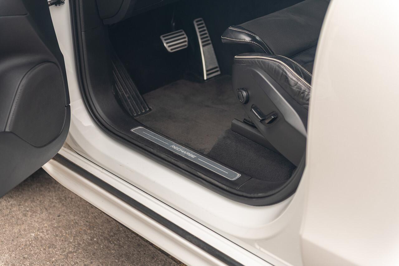 Volvo XC90 T8 Aut. R-Design Stoelverwarming Standkachel Parkeercamera ACC 390pk