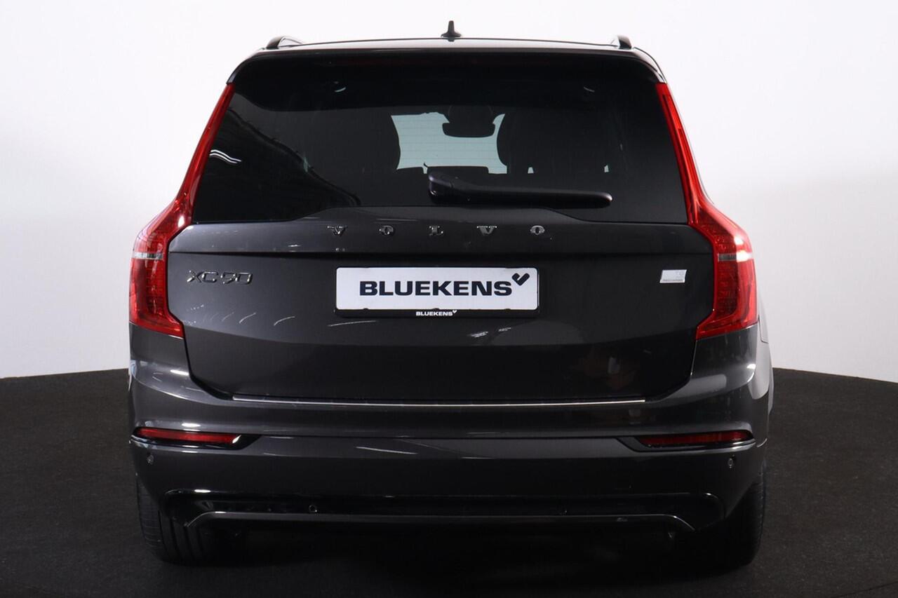Volvo XC90 T8 Recharge AWD Ultimate Dark - Luchtvering - Panorama/schuifdak - IntelliSafe Assist & Surround - 360º Camera - Bowers & Wilkins audio - Adaptieve LED koplampen - Verwarmde voorstoelen, stuur & achterbank - Parkeersensoren voor & achter - Elektr. bedienb