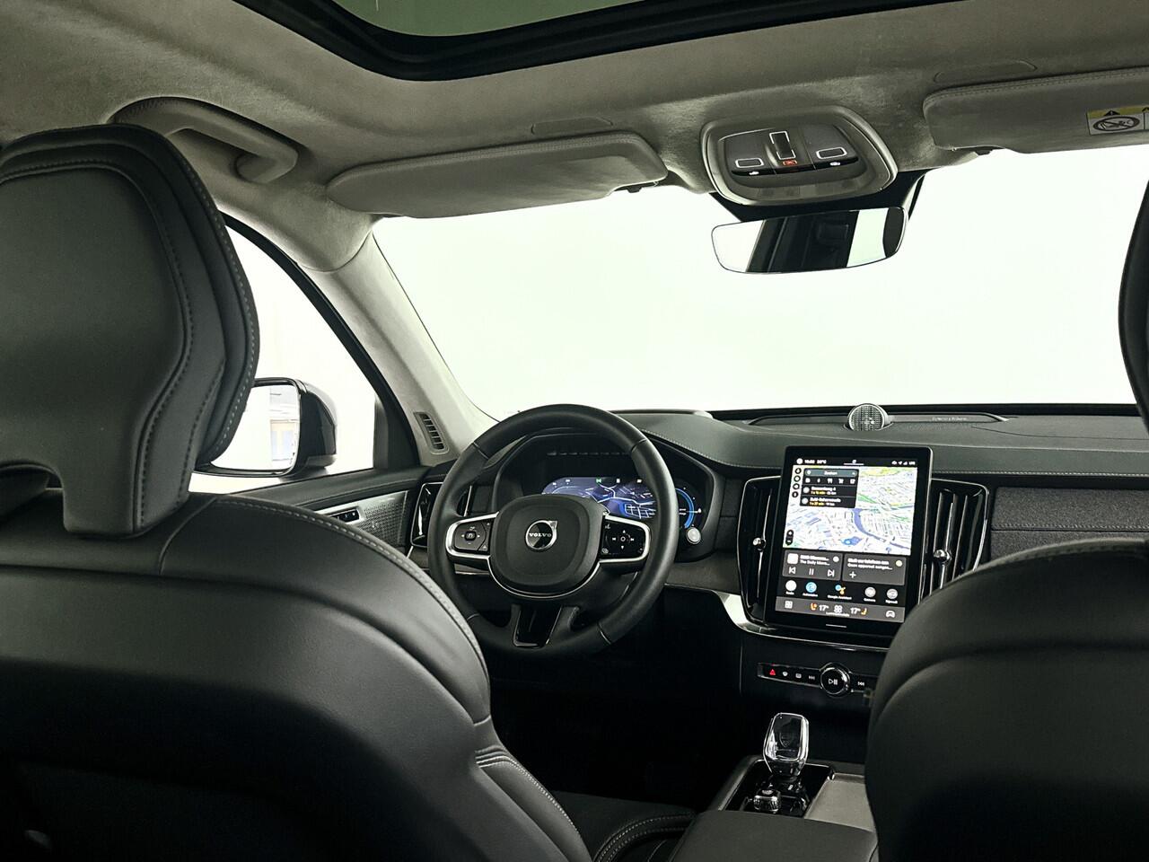 Volvo XC90 T8 Plug-in hybrid AWD Ultra Dark | Panoramadak | 360º camera | Luchtvering | Bowers&Wilkins | Massage | Stoelventilatie | Trekhaak