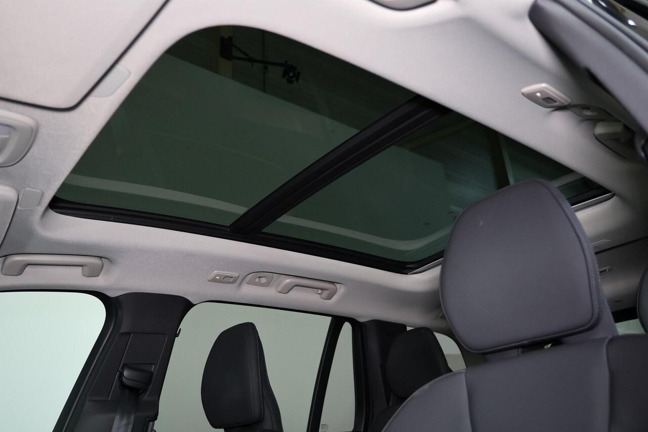 Volvo XC90 T8 Recharge AWD Plus Bright - Panorama/schuifdak - IntelliSafe Assist & Surround - 360º Camera - Harman/Kardon audio - Verwarmde voorstoelen, stuur & achterbank - Parkeersensoren voor & achter - Elektr. bedienb. voorstoelen met geheugen - Draadloze tel. l