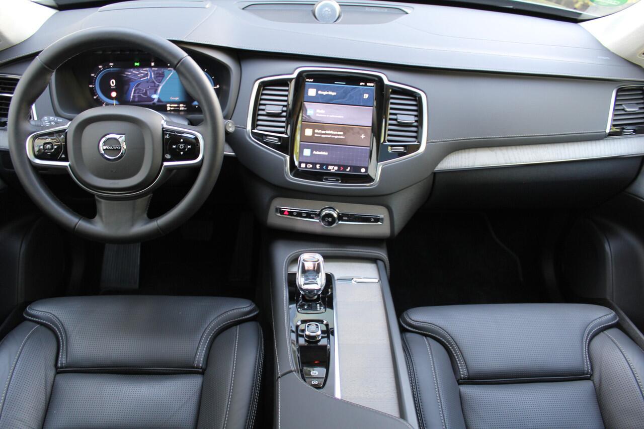 Volvo XC90 2.0 T8 Recharge AWD Ultra Dark | Incl. 12 maanden Garantie | Panorama dak | Massage stoelen | Stoel & Stuur verwarming | Stoelventilatie | Elektrisch verstelbare stoelen met memory | Stoelverwarming achter | 360* Camera | Elektrische kofferklep | Bower & 