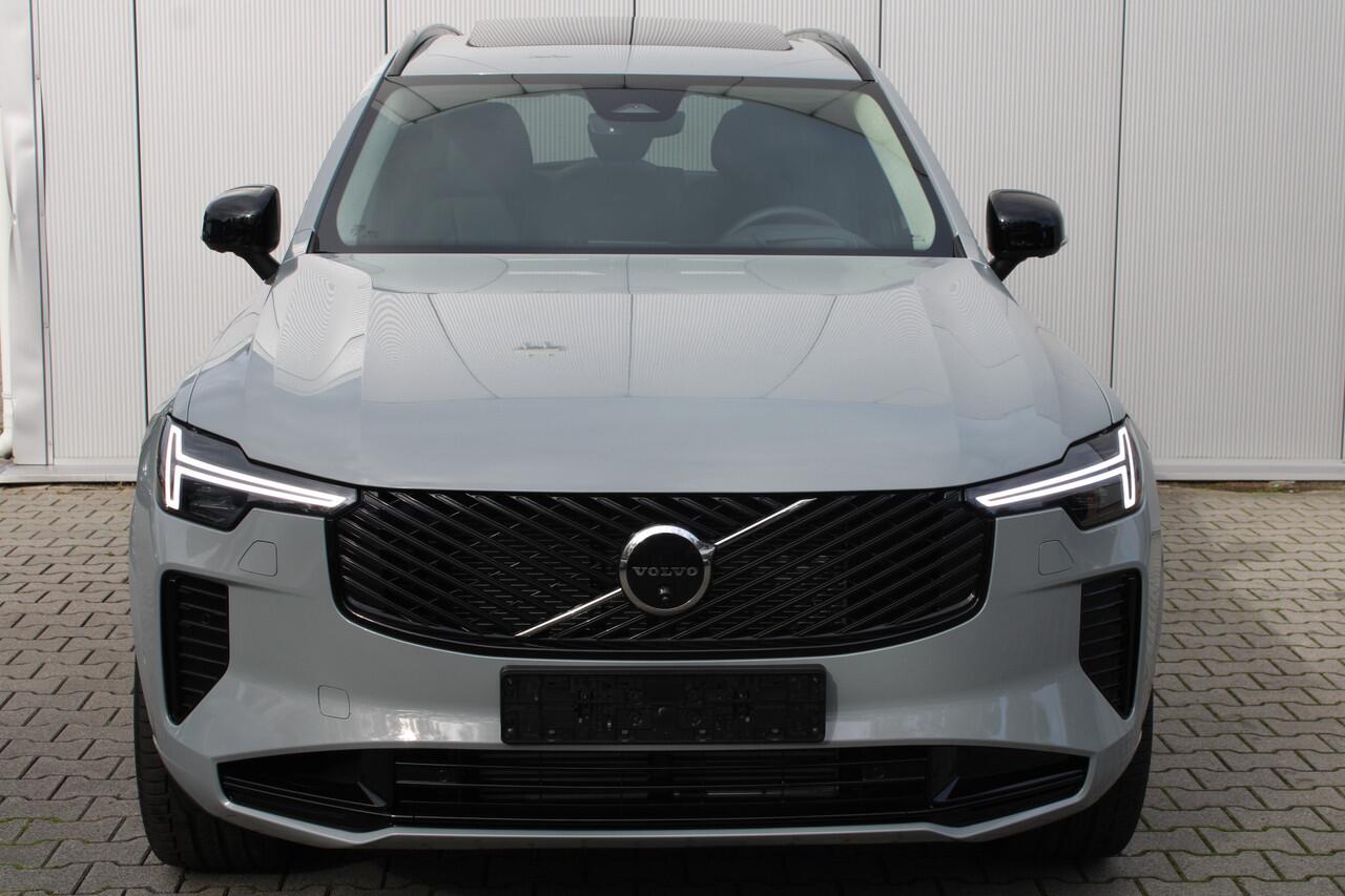 Volvo XC90 T8 Plug-in hybrid AWD Ultra Dark | Nieuw op voorraad | Luchtvering | Trekhaak