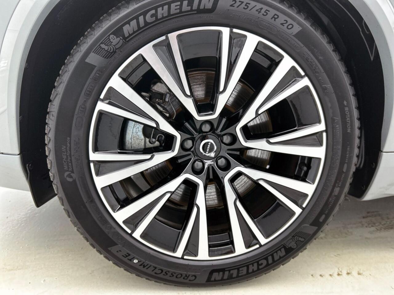 Volvo XC90 2.0 T8 AWD Ultimate Dark