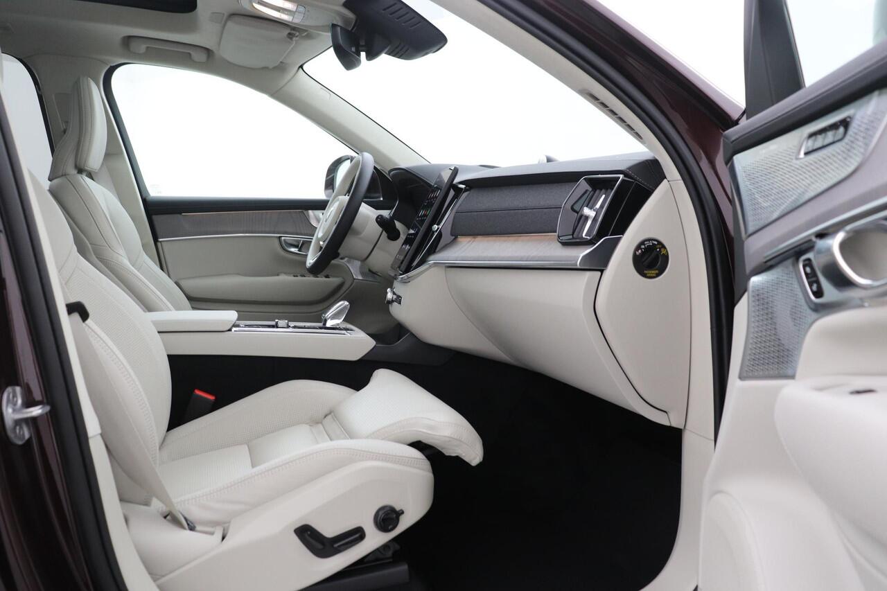 Volvo XC90 T8 Plug-in hybrid Ultra Bright | FACELIFT | Luchtvering | Bowers&Wilkins | Massage+Ventilatie | Head-Up | 22 Inch