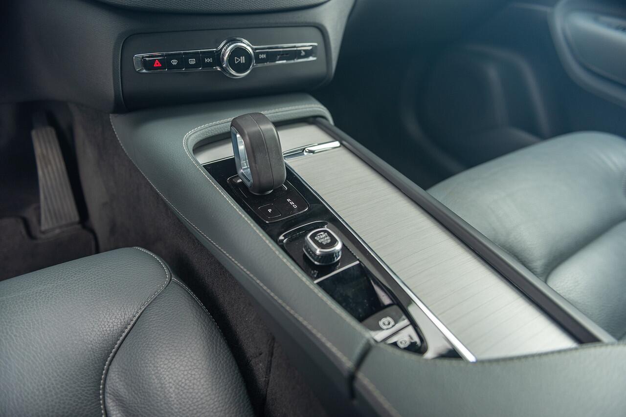 Volvo XC90 T8 Aut. Long Range Inscription Leder ACC Parkeercamera 455pk