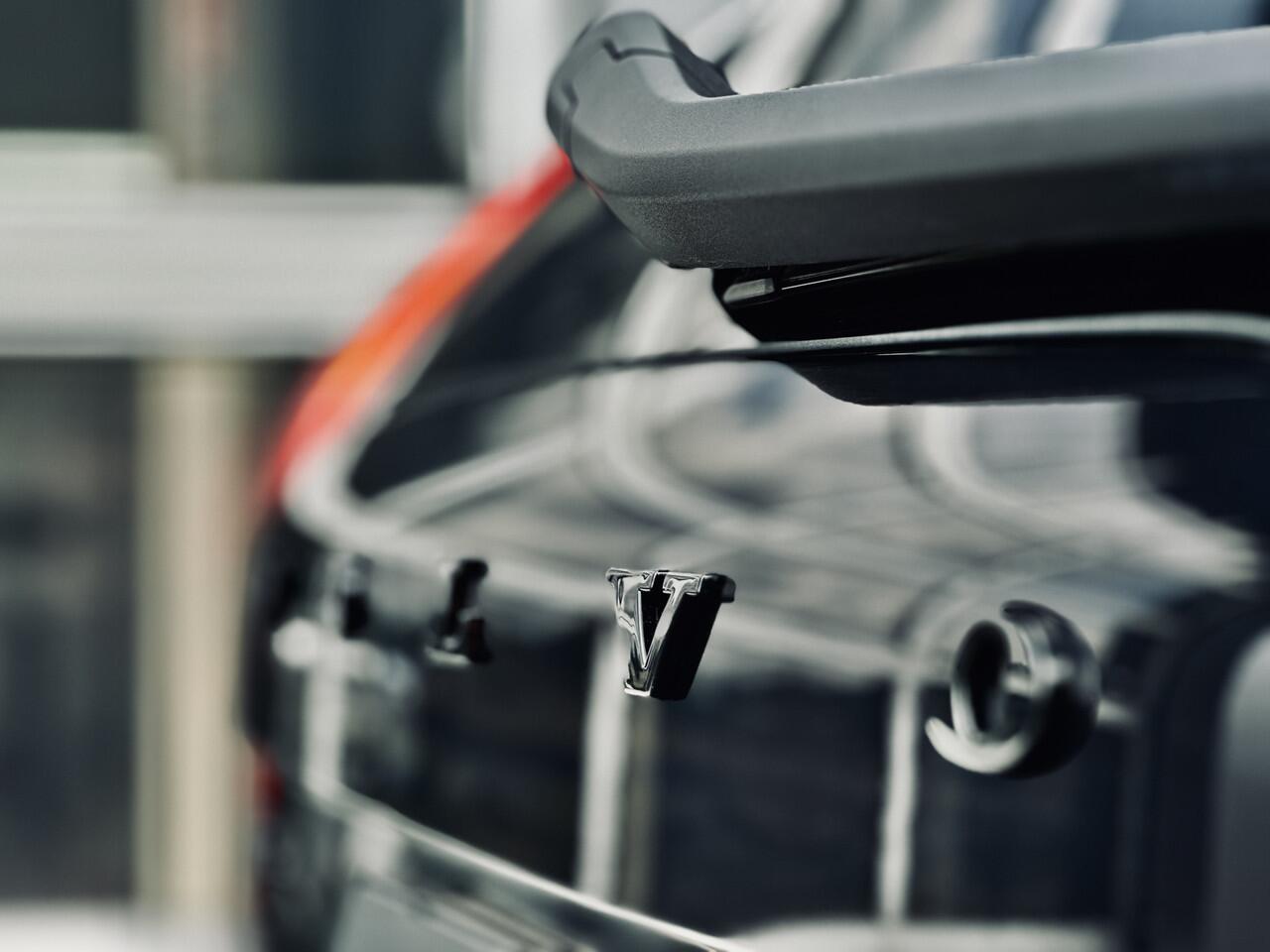 Volvo XC90 2.0 T8 Recharge AWD | Dark Label | Panoramadak | Luchtvering | Trekhaak | Adapt Cruise | Auto Pilot | Incl. BTW