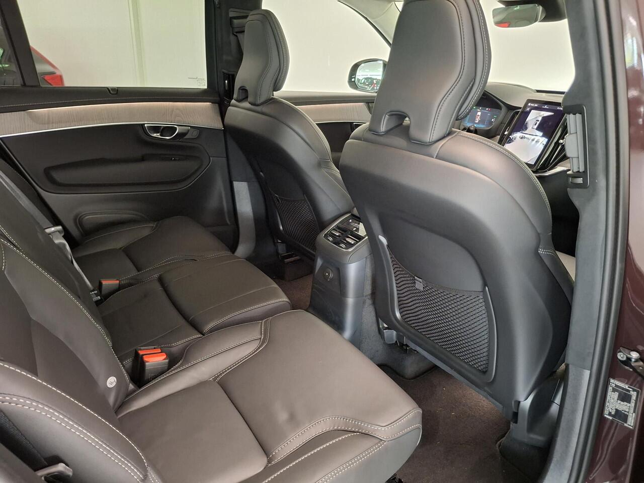 Volvo XC90 Ultra T8 Plug in Hybride 455 PK | Actieve luchtvering | Geventileerde/verwarmde voorstoelen | 360° Camera