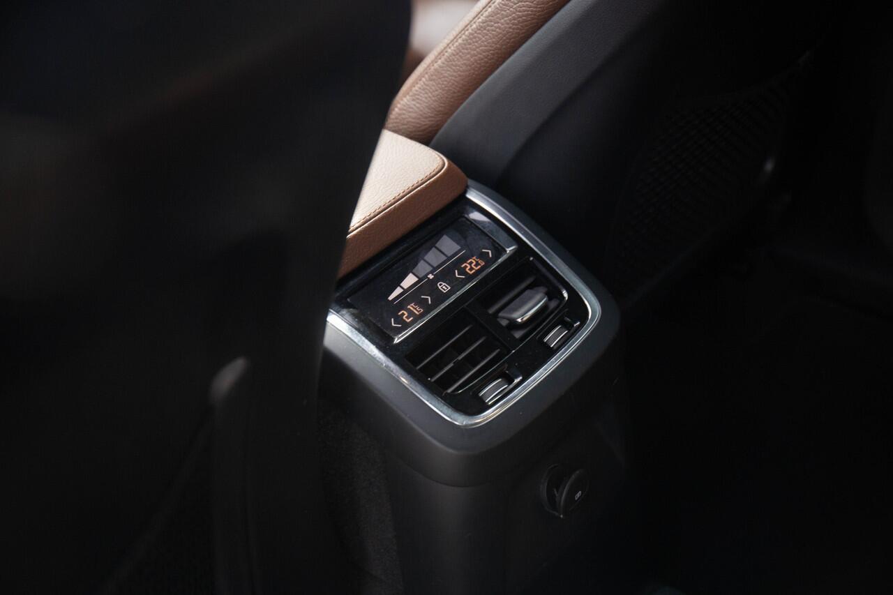 Volvo XC90 2.0 T8 Recharge AWD 7p , 7 persoons, Adaptive cruise, Panorama dak, 360°camera,