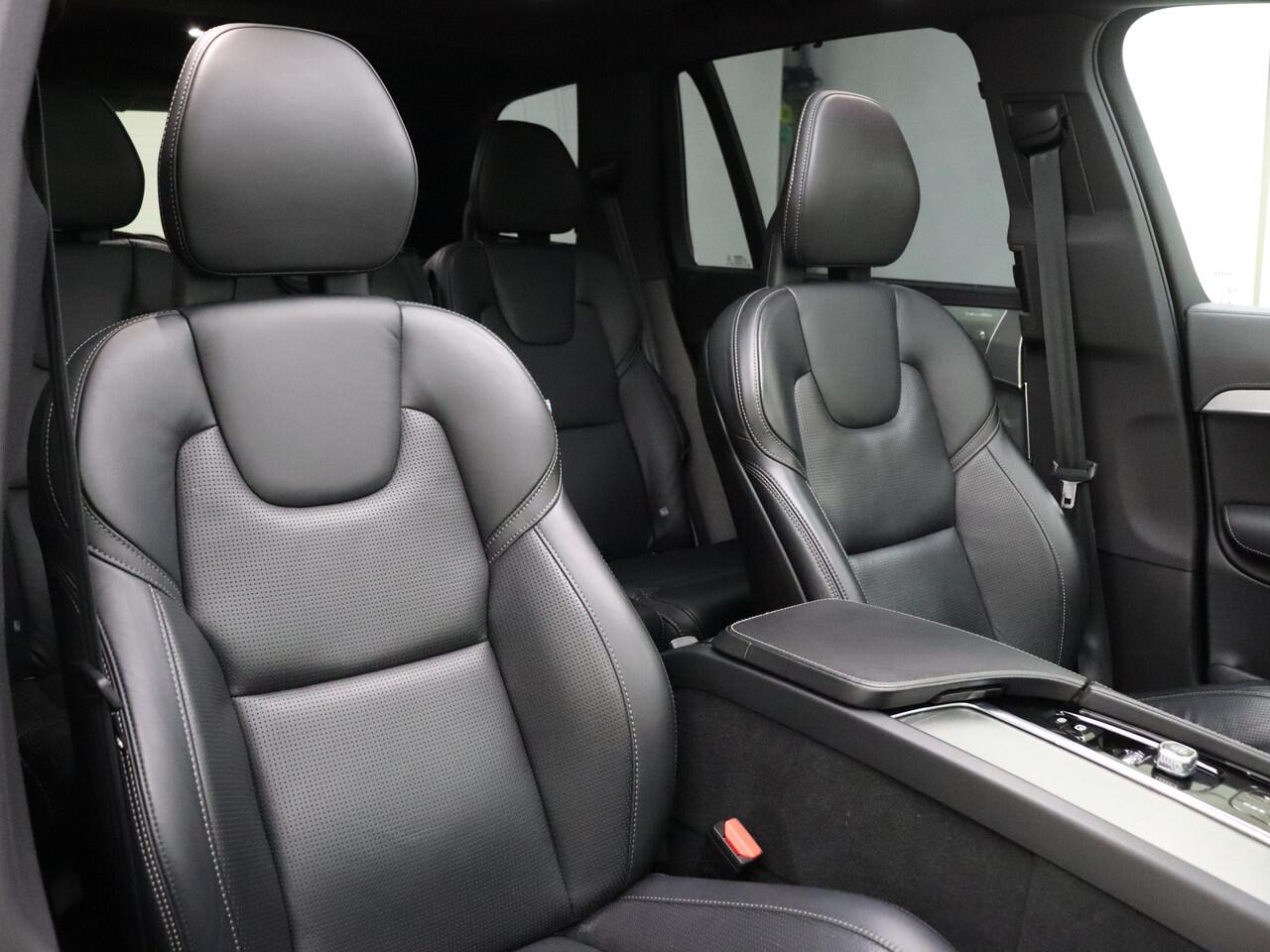 Volvo XC90 T8 390PK AWD R-Design / Luchtvering / Bowers en Wilkins / Geventileerde stoelen / Geïntegreerd kinderzitje / Dubbel glas / Trekhaak / HUD / Pano /