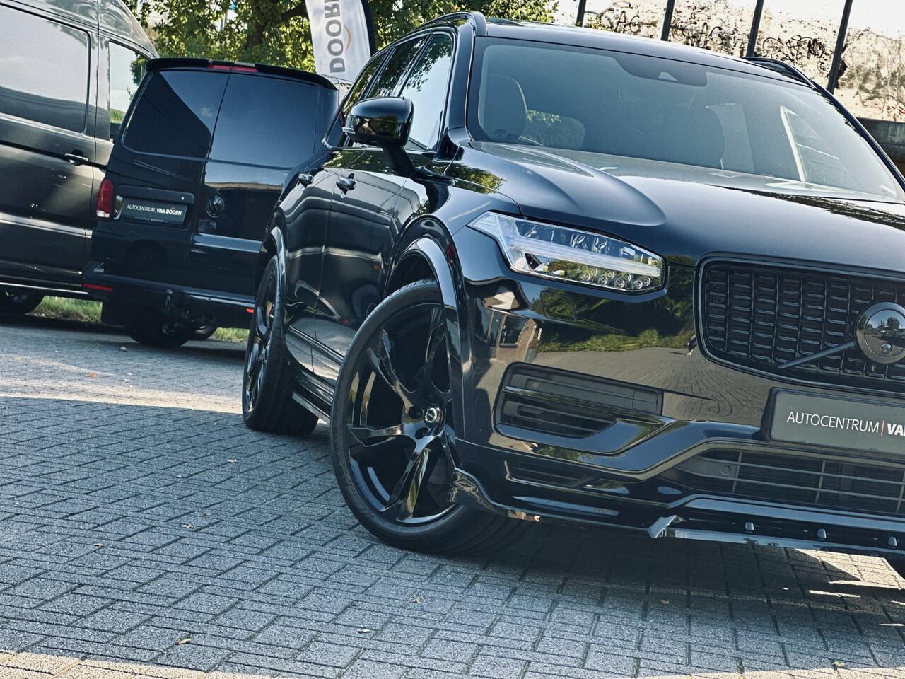 Volvo XC90 2.0 T8 Recharge | AWD | Dark Label | Pano | Grijs Leer | Luchtvering | Adapt Cruise | 360 Camera | Elek. Trekhaak | Incl BTW