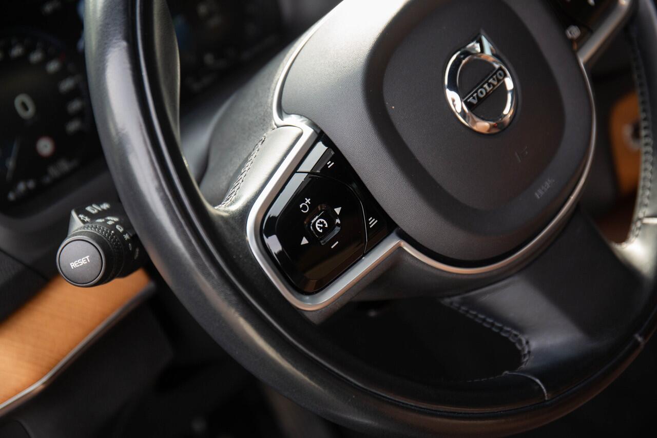 Volvo XC90 2.0 T8 Recharge AWD 7p , 7 persoons, Adaptive cruise, Panorama dak, 360°camera,