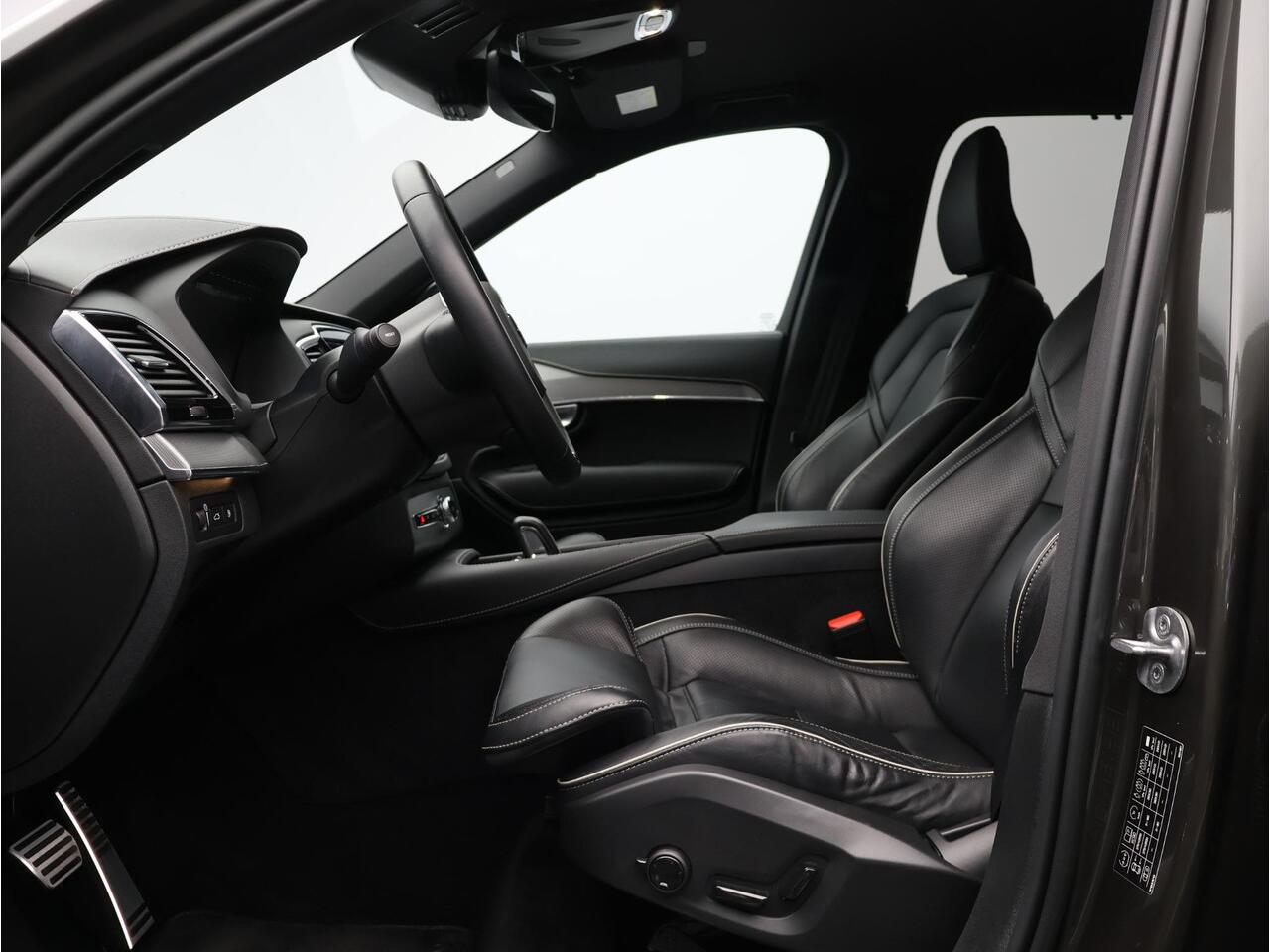 Volvo XC90 2.0 T8 Recharge AWD R-Design Long Range / Luchtvering / Head up displ. / Harman Kardon / 360 camera / Contourstoelen