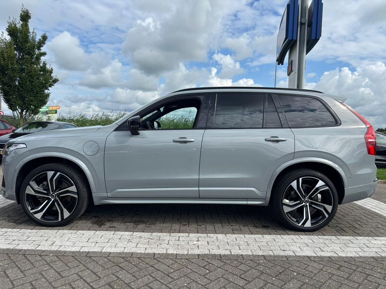 Volvo XC90 T8 Plug-in hybrid AWD Ultra Dark | 22"L.M.Velgen | Nappa Leder | Panoramadak |