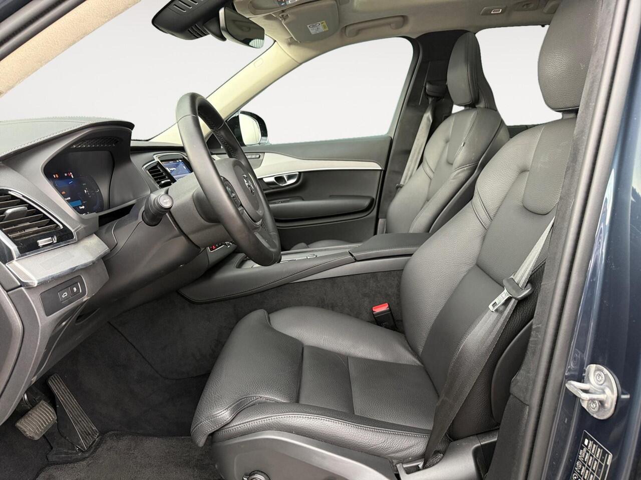 Volvo XC90 2.0 T8 Recharge AWD Ultra Dark | Trekhaak | 360 graden camera | Stoelverwarming | Panoramadak |