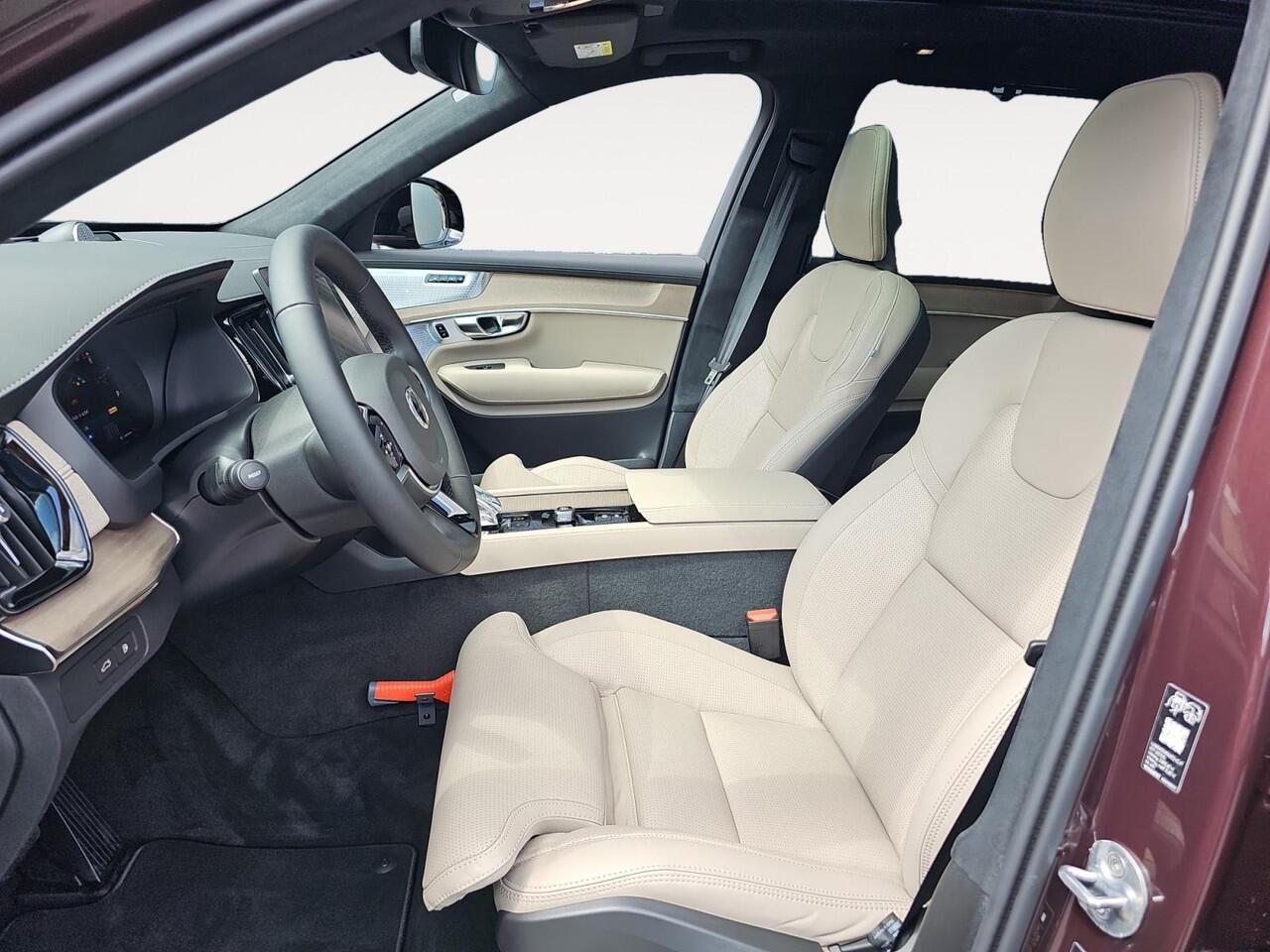 Volvo XC90 2.0 T8 Plug-in hybrid AWD Ultra Dark | Mulberry Red | Luchtvering | Bowers & Wilkins Audio | Massagefunctie voorstoelen |