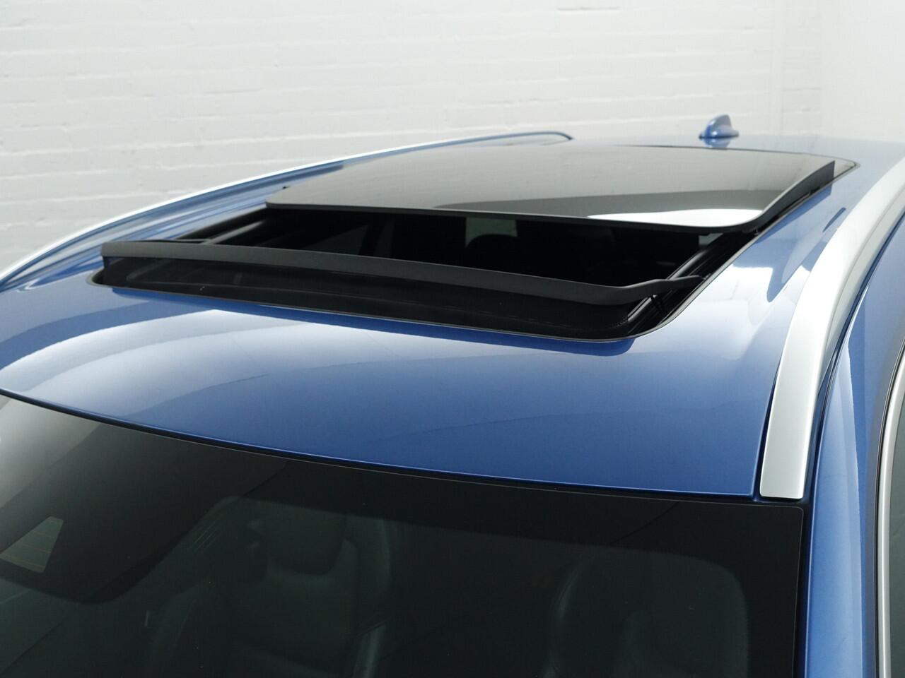 Volvo XC90 2.0 T8 Twin Engine AWD R-Design- 7 Pers, Carbon Afwerking, Panoramadak, 360 Camera, Carplay, Android Auto