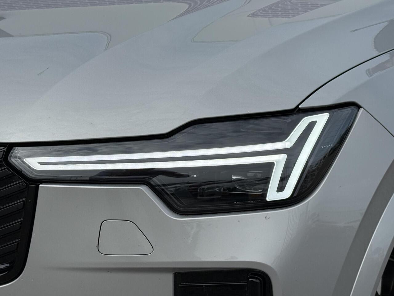 Volvo XC90 2.0 T8 Plug-in hybrid AWD Ultra Dark | Nieuw Binnen | Panoramadak | Massage | Luchtvering | HUD | 360° Camera | Bowers & Wilkins | Adaptieve Cruise controle | Blis |